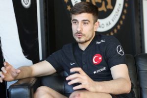 Dorukhan Tok&ouml;z: Taraftarına aşık olduğum bir camiadayım