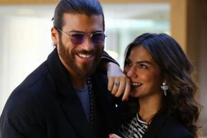 Can Yaman'ın fırlattığı fotoğraf makinesi dizideki oyuncuyu yaraladı!
