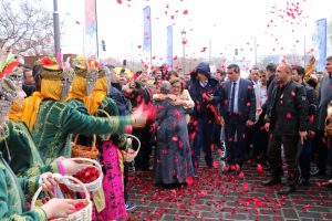 Fatma Şahin'e coşkulu karşılama
