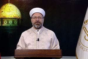 Diyanet İşleri Başkanı Erbaş'tan Mira&ccedil; Kandili mesajı