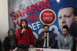 Ladik'in ilk kadın belediye başkanı