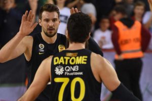Fenerbah&ccedil;e Beko, Karşıyaka'yı deplasmanda yendi