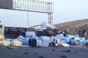 Kuzey Marmara Otoyolu'nda TIR devrildi