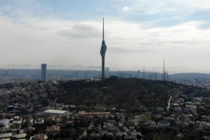 &Ccedil;amlıca Kulesi manzarasıyla mest etti