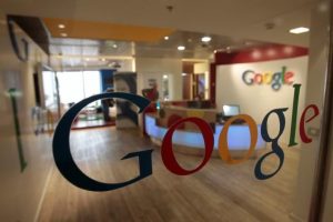 Google o uygulamanın fişini &ccedil;ekti