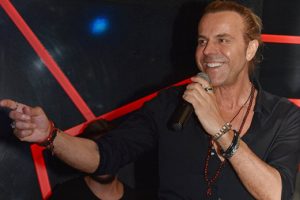 Soner Arıca'dan 3 yıl sonra slow şarkı