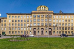 St. Petersburg'da askeri akademide patlama