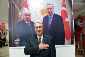 Başkan se&ccedil;ildi, makam odasının kapısını s&ouml;kt&uuml;rd&uuml;!