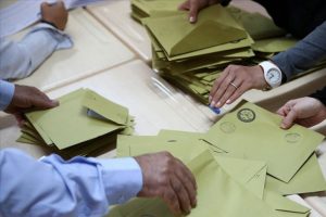 G&ouml;revlendirme yapılan belediyelerin hizmetleri sandığa yansıdı