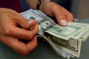 Finansal kesim dışı firmaların net d&ouml;viz a&ccedil;ığı d&uuml;şt&uuml;