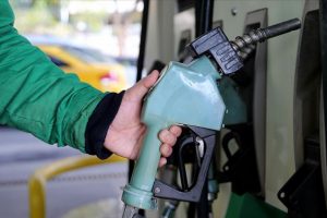 Benzine 19 kuruş zam geldi!