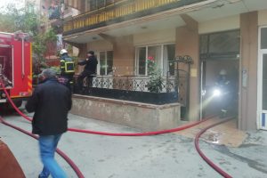 Suriyeli ailenin yaşadığı evde &ccedil;ıkan yangın korkuttu
