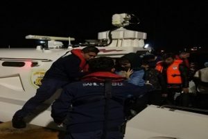 Afganistan uyruklu 54 ka&ccedil;ak yakalandı