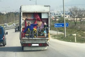 Bursa'da pes dedirten g&ouml;r&uuml;nt&uuml;! (&Ouml;ZEL HABER)