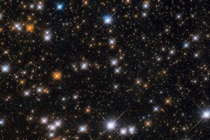 Hubble Teleskobu 'Yaban &Ouml;rdeği Yıldız K&uuml;mesi'ni fotoğrafladı