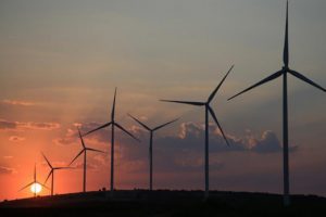 D&uuml;nyada yenilenebilir enerji kapasitesi arttı