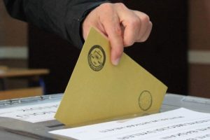 Kayyum atanan belediyelerde HDP'nin oyu azaldı