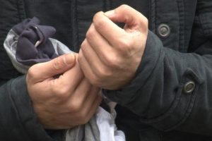 Y&uuml;rek burkan g&ouml;r&uuml;nt&uuml;! Bir an olsun elinden bırakmadı