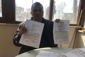 Kızına yapılan tacizi şikayet etti, işten atıldı