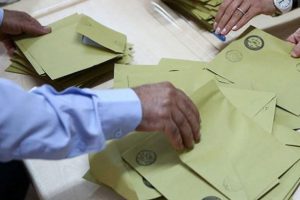 Ankara'da 11 il&ccedil;ede oylar yeniden sayılıyor