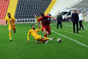 Gazişehir Gaziantep penaltıyla galip!