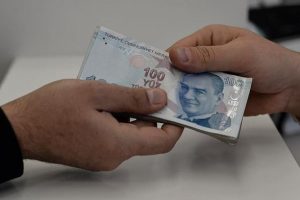 M&uuml;jde! Memur ve emekliye zam g&ouml;r&uuml;nd&uuml;