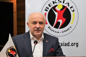 Bursa BEKSİAD Akademi'de dersler başladı