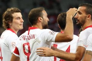 T&uuml;rkiye, FIFA d&uuml;nya sıralamasında 2 basamak y&uuml;kseldi