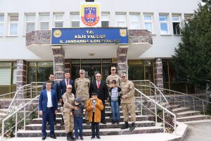 Jandarmadan otizme karşı mavi ışık