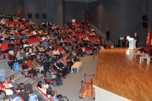 Bursa Uludağ &Uuml;niversitesi'nde Kariyer G&uuml;nleri Fuarı ilgi g&ouml;rd&uuml;