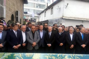 Kılı&ccedil;daroğlu, MHP'li eski vekilin babasının cenazesine katıldı