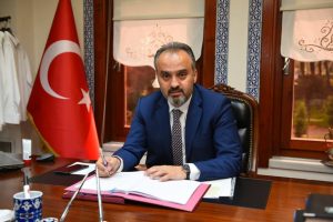 Bursa B&uuml;y&uuml;kşehir Belediye Başkanı Aktaş'tan 316 milyon liralık imza