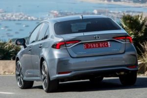 Toyota'dan otomobil &uuml;reticilerini sevindiren hamle!