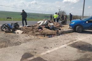 Kaza yapan polis memuru yaşamını yitirdi