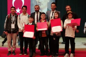 Manisa BİLSEM yine &ouml;d&uuml;lle d&ouml;nd&uuml;