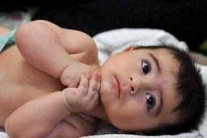 AB'de babalık izni en az 10 g&uuml;ne &ccedil;ıkarılacak