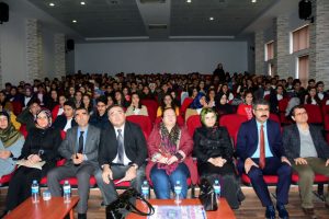 Diyarbakır'da 'Kanserden korunma' konferansı d&uuml;zenlendi