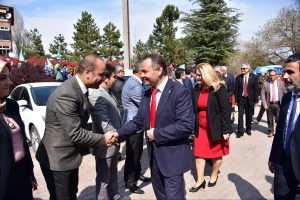 Bilecik Belediye Başkanı Şahin mazbatasını aldı