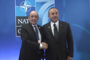 Bakan &Ccedil;avuşoğlu Fransız mevkidaşı ile g&ouml;r&uuml;şt&uuml;