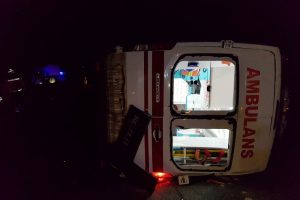 Hasta taşıyan ambulans kaza yaptı: 8 yaralı