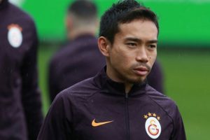 Derbi &ouml;ncesi Nagatomo şoku!