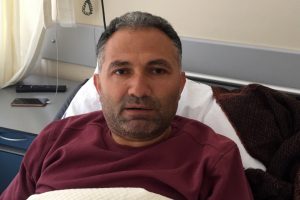 Se&ccedil;imde muhtarlığı, kavgada g&ouml;z&uuml;n&uuml; kaybetti