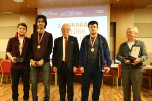 Liseli &ouml;ğrenciler sayısal zekalarını yarıştırdı