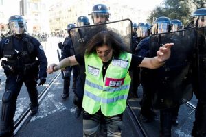 Sarı Yelekliler &ouml;nlemi Anayasa Mahkemesi'nden d&ouml;nd&uuml;