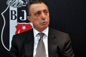 Beşiktaş'ta Ahmet Nur &Ccedil;ebi adaylığını a&ccedil;ıklıyor