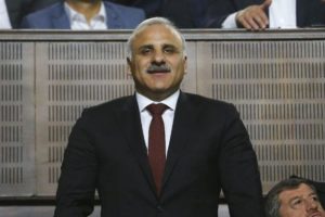 Trabzon B&uuml;y&uuml;kşehir Belediye Başkanı Zorluoğlu'ndan Trabzonspor'a destek