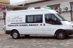 Yolun karşısına ge&ccedil;mek isterken canından oldu!