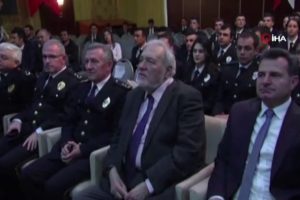 "Kime hizmet etmek zorunda olduğunuzu hatırlayın"