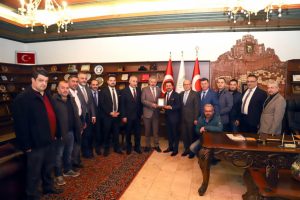 Nevşehir Belediyespor y&ouml;netimi, Başkan Arı'yı ziyaret etti