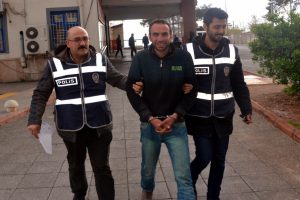 Televizyon hırsızı yakalandı, ''zevk i&ccedil;in &ccedil;aldım'' dedi